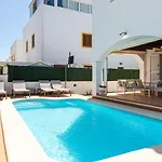 Villa Luna Ibiza Centre 8 Pax