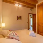 Picturesque Country House In Buger