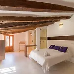 Charming Country House For 8 Adults