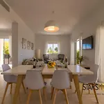 Modern Villa, 210M From Sandy Beach