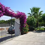 Apartchalet Villas Elvira. Villa F