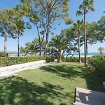 Villa Exclusiva En Primera Linea De Playa En Alcudia Con Jacuzzi