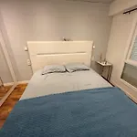 Room Near Pacha
