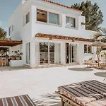 Casa Stellar - Boutique Villa With Private Heated Pool And Sea View - Sustainably Solar Powered