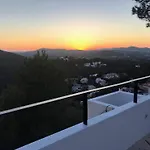 Casa Zita Verde - 6P Villa With Stunning Views
