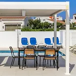 Villa Izarenar