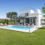 Luxury Villa - Amazing Sea Views