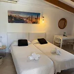 Venecia Apartments