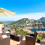 Villa With Enchanting Sea Views And Pool For 7 Guests