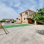 Villa East