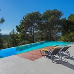 Brand New Luxury Villa Infinity Pool & Views