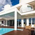 Villa Infinity -Amazing Luxury Villa 3 Pools & Jacuzzi