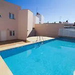 Cozy Apartment Near The Sea With Wifi And Pool