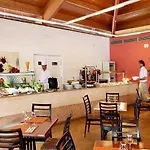 Las Palmeras Apartments