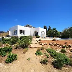 Villa Casa Blanca Carbo