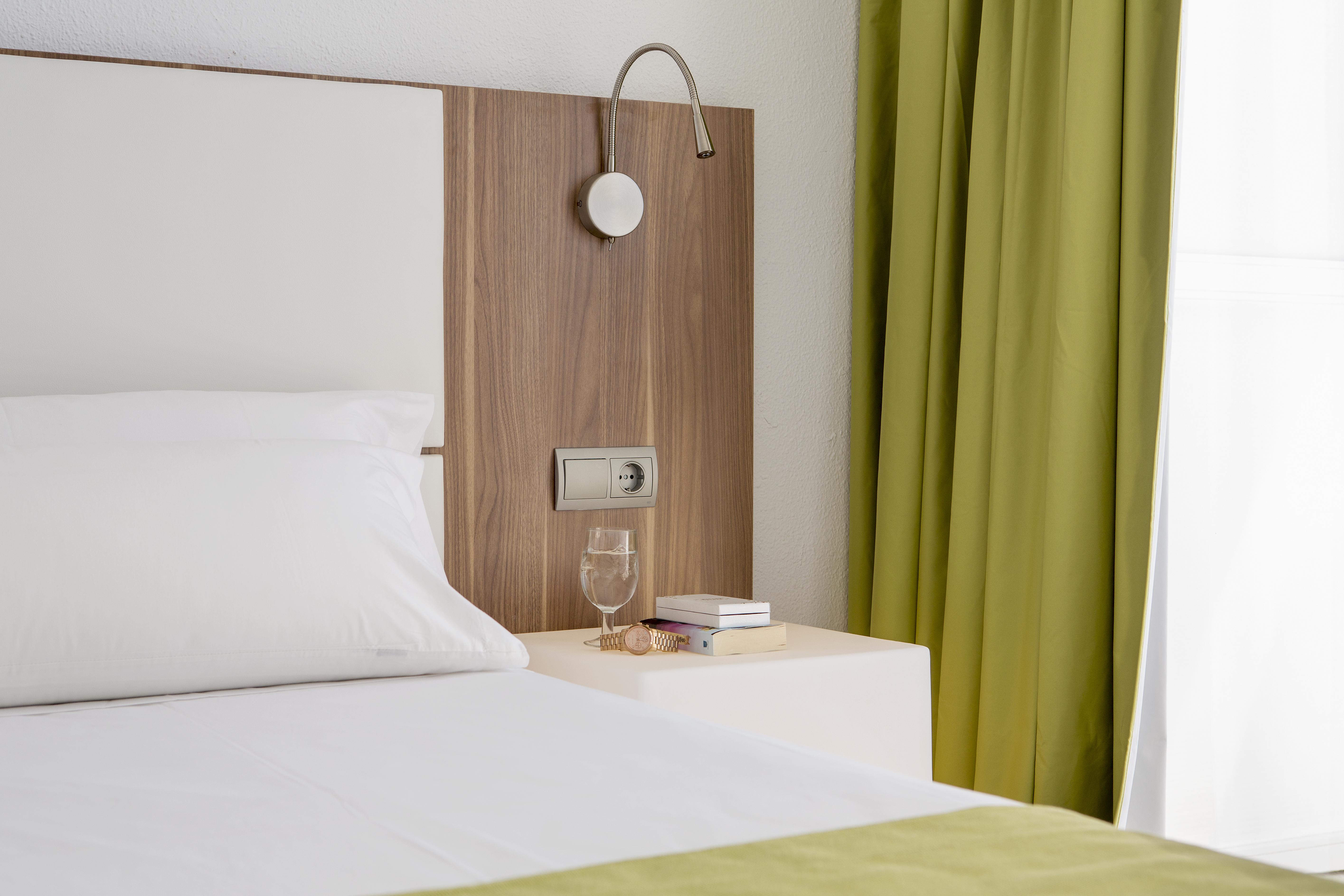 Globales Hotel Cala Blanca (Menorca)