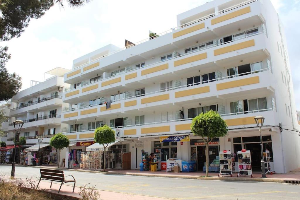 Edificio Pujols 3 Apartment