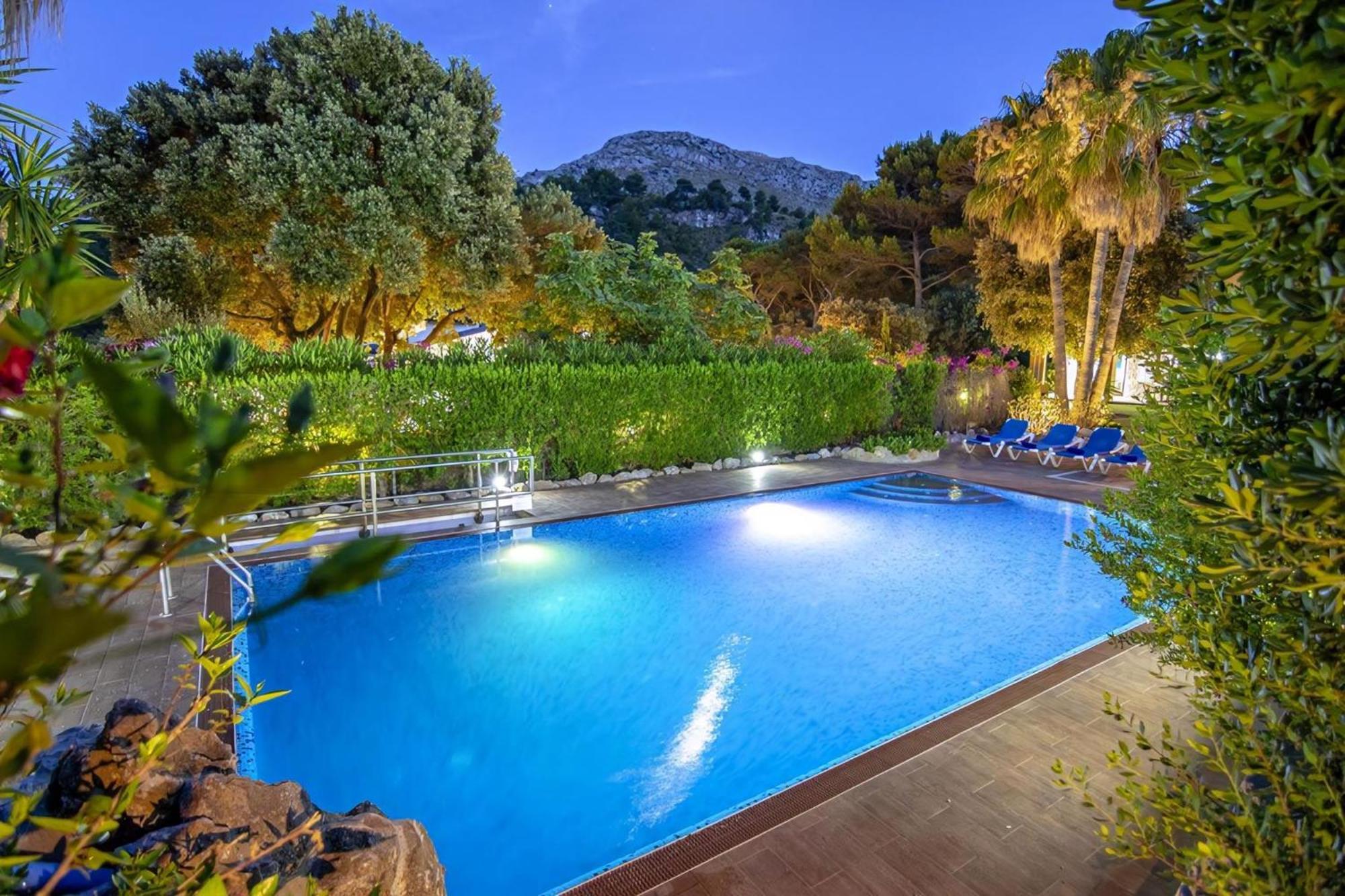 Haus Mit Grossen Gaerten, Schoener Aussicht Auf Berge Und 300 M Vom Entfernt * Cala San Vicente (Mallorca)